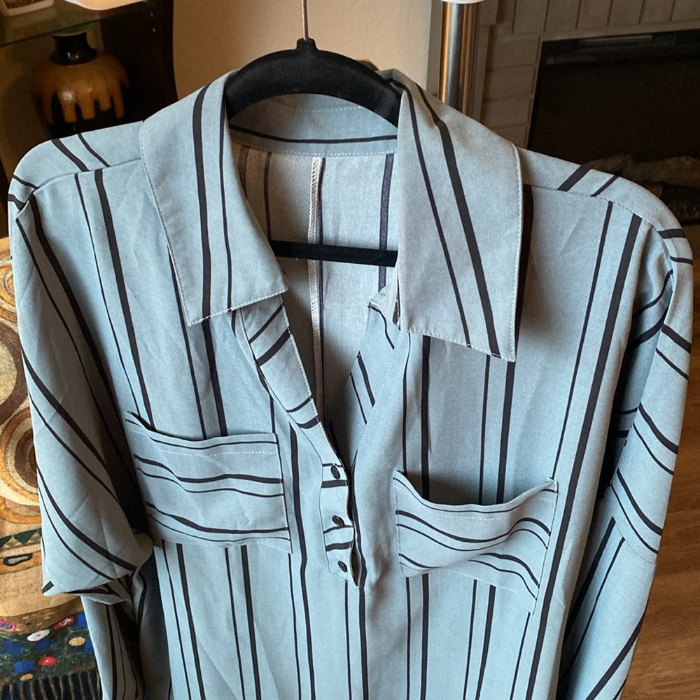 2XL Grey/Black Stripped Dress Shirt.